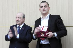 Студент Степан Сірак із бригадою парамедиків урятував життя розвіднику